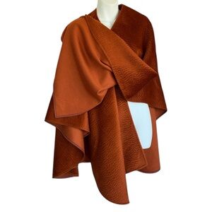 KUNA Baby Alpaca Textured Rust Orange Shawl Wrap Poncho. Soft! One Size. NWT
